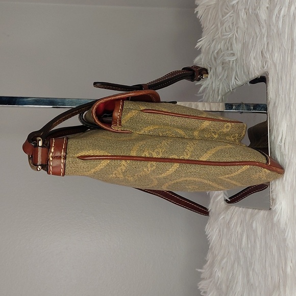 Dooney & Bourke Vintage Heart Monogram Logo Canvas & Leather Crossbody Bag - Picture 4 of 10